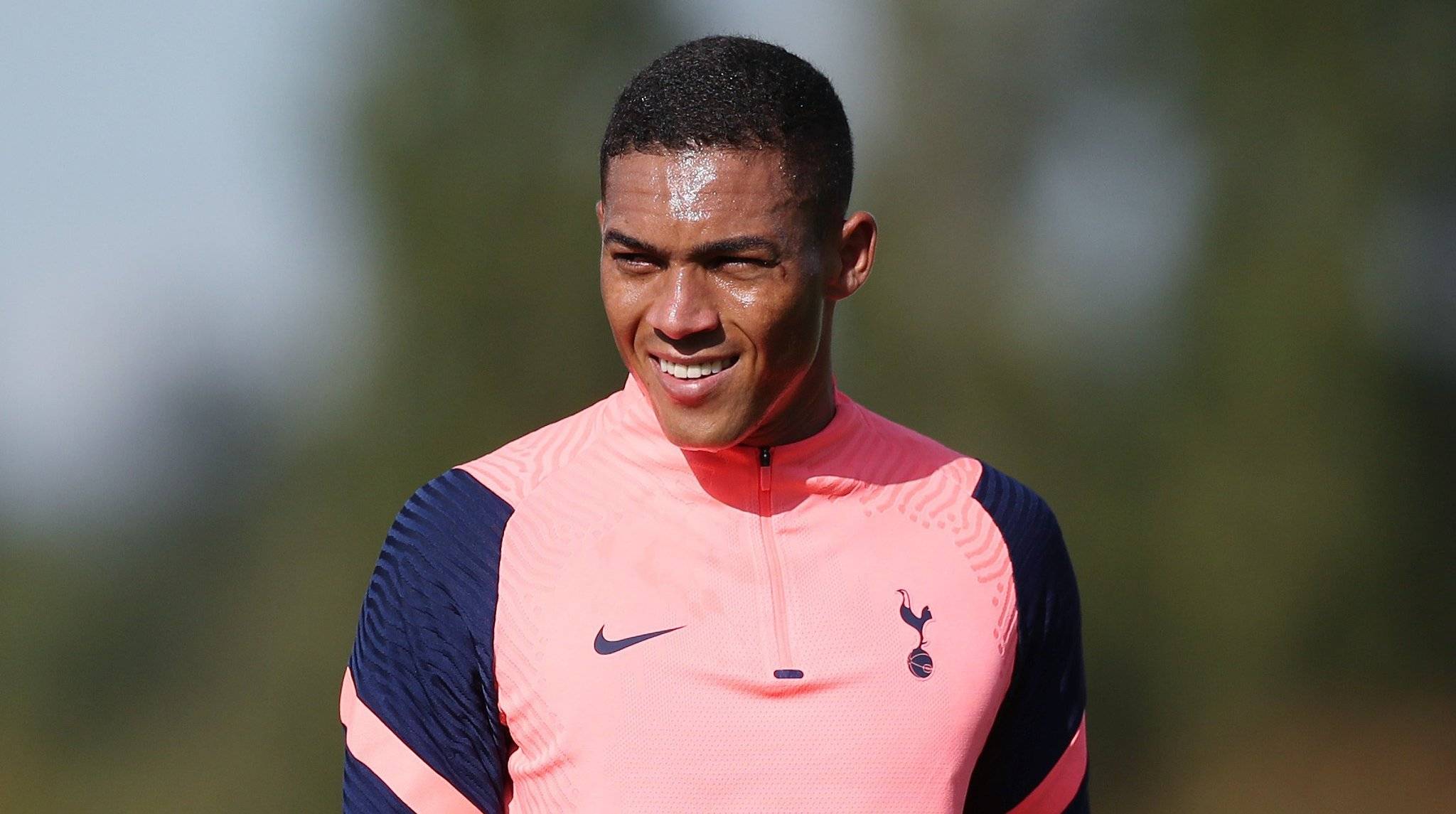 爱游戏入口-赛地聚焦——法甲窗口期热度飙升，上海申花调整名单，信心回归，阵容厚度经受考验